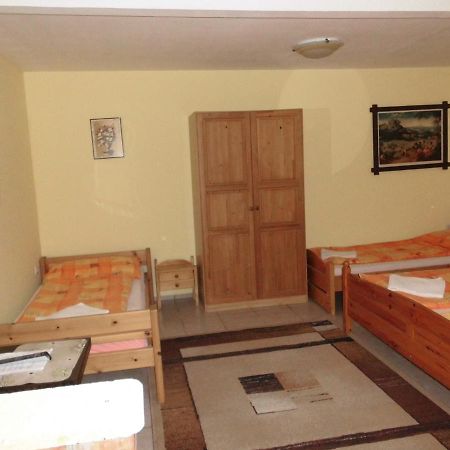 Fenyves Apartman Sarospatak Exterior photo