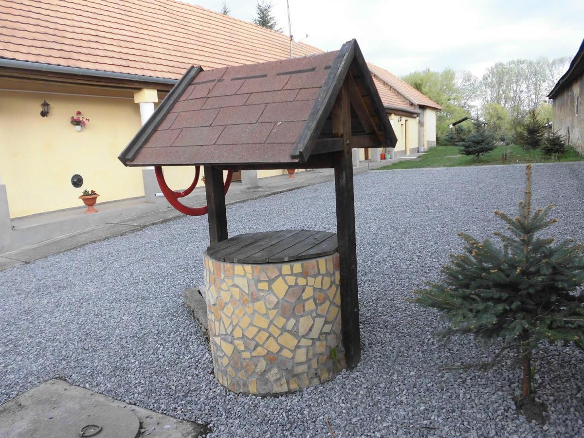 Fenyves Apartman Sarospatak Exterior photo